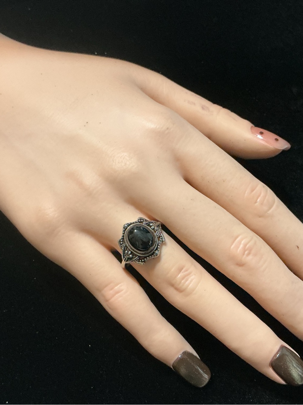 Adjust. Obsidian Ring